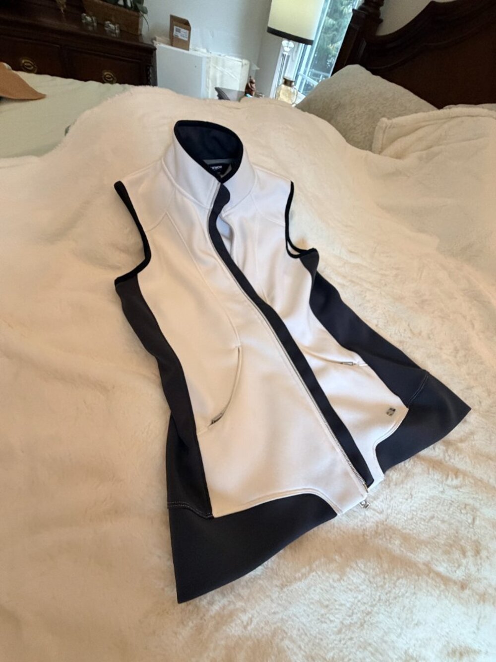 Chic SunIce Full Zip Color-block Performance Golf Vest Ladies Medium NWOT